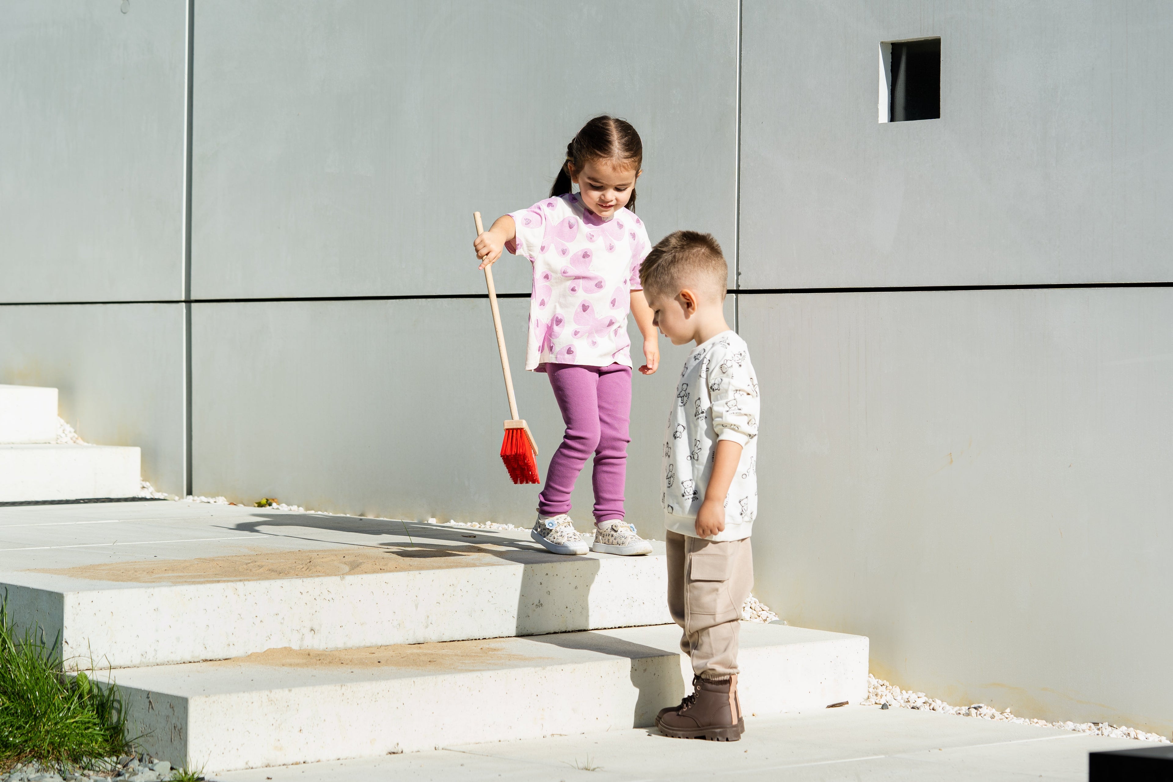 Medium Wooden Street Broom