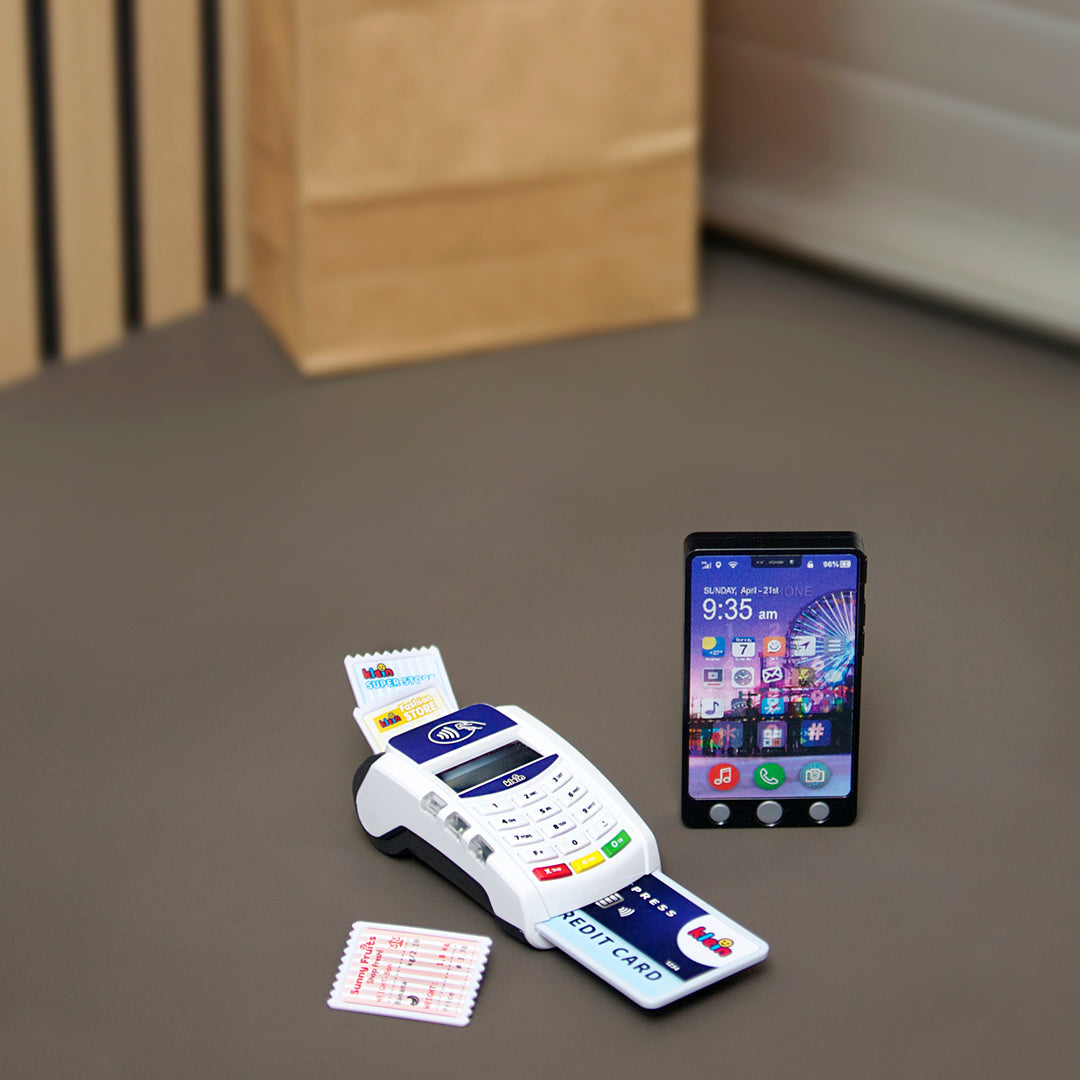 PoS Terminal and Smartphone
