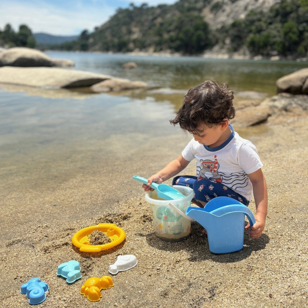 Water World Sand Bucket