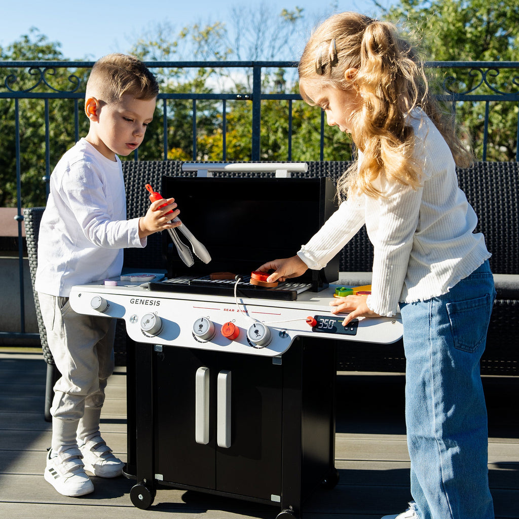 Genesis Wooden Grill